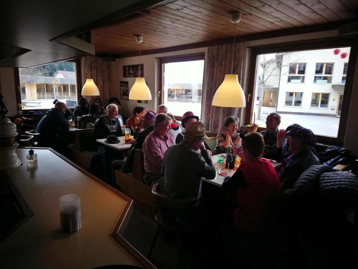Gasthaus Krone Ubersaxen Exterior foto